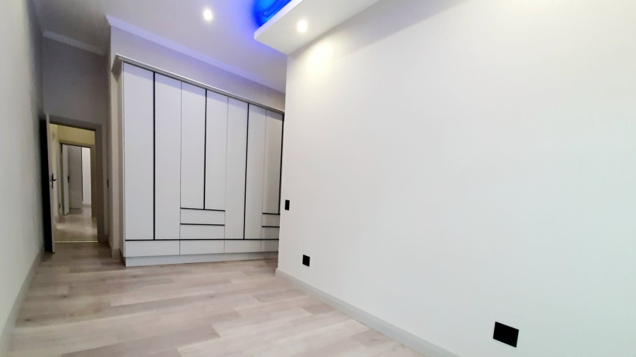 3 Bedroom Property for Sale in Heather Park Western Cape